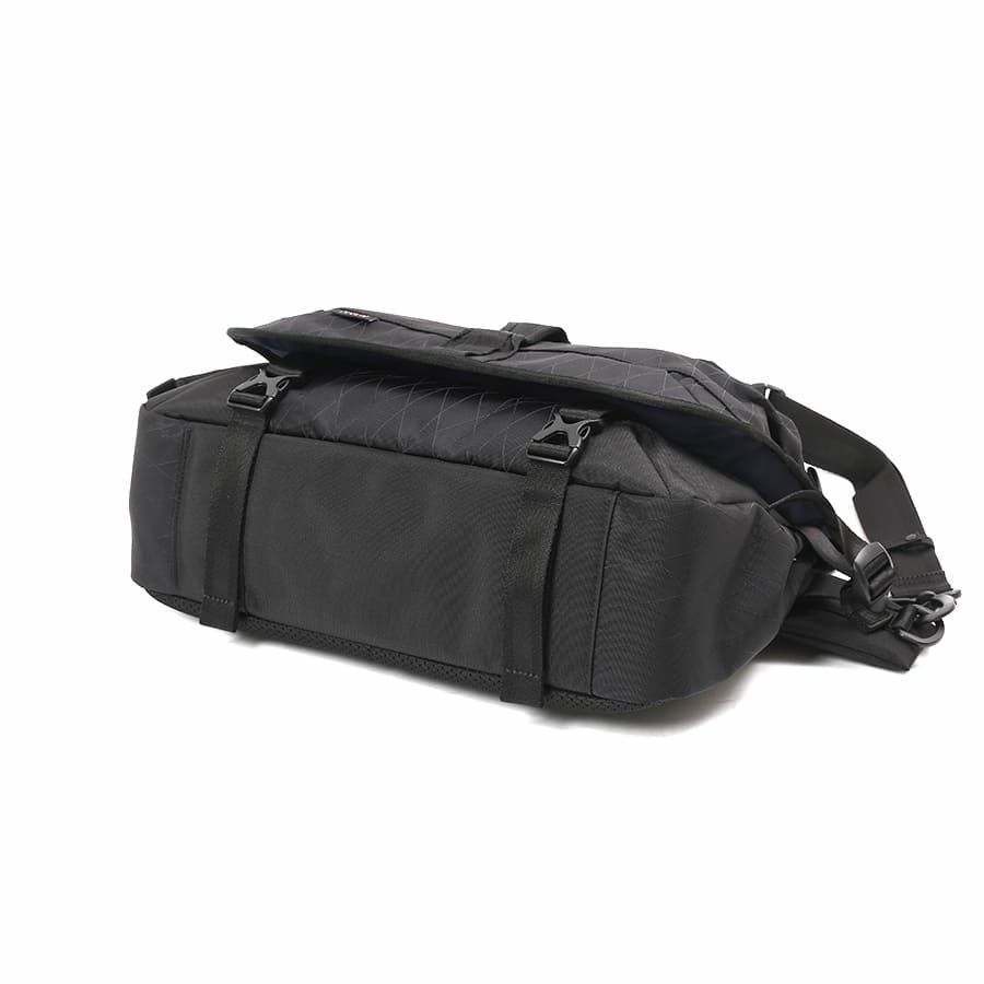 Amazon.co.jp: [マンシングウェア] キャディバッグ 3.4kg 9.0型 6分割 LIMONTA リモンタ ゴルフ MQBVJJ02  メンズ BK00(ブラック) : スポーツ＆アウトドア