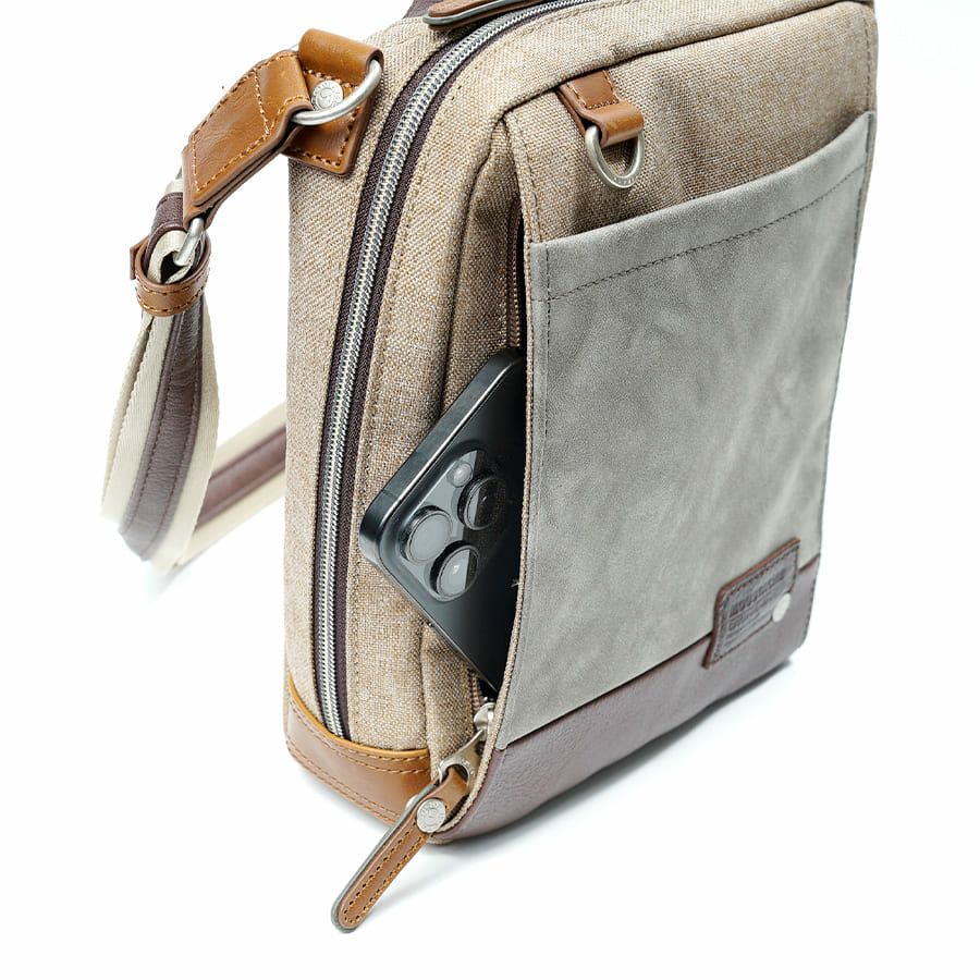 MOUSTACHE ラウンドショルダー ヌバック調合皮×合皮×ポリエステル JOH-4275