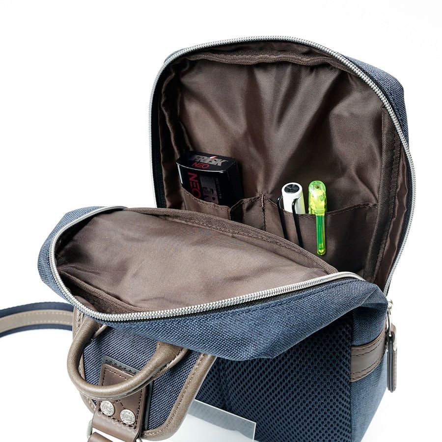  MOUSTACHE ボディバッグ ヌバック調合皮×合皮×ポリエステル JOH-4276