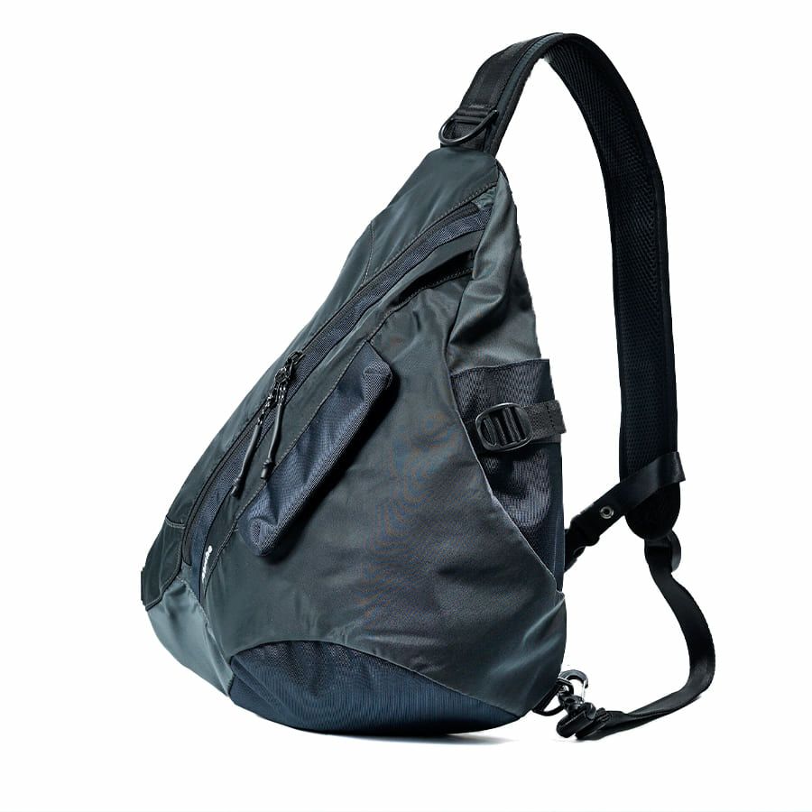 MOUSTACHE スリングバッグ 210Dヘビーツイルナイロン×ポリエステル JNZ-4949