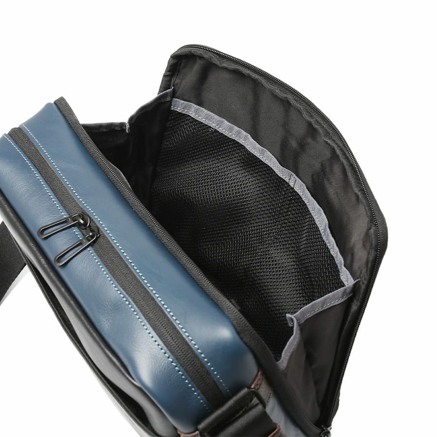 【WEB限定】 DOUBLES ショルダーバッグ(M) 牛革 BZN-7026N