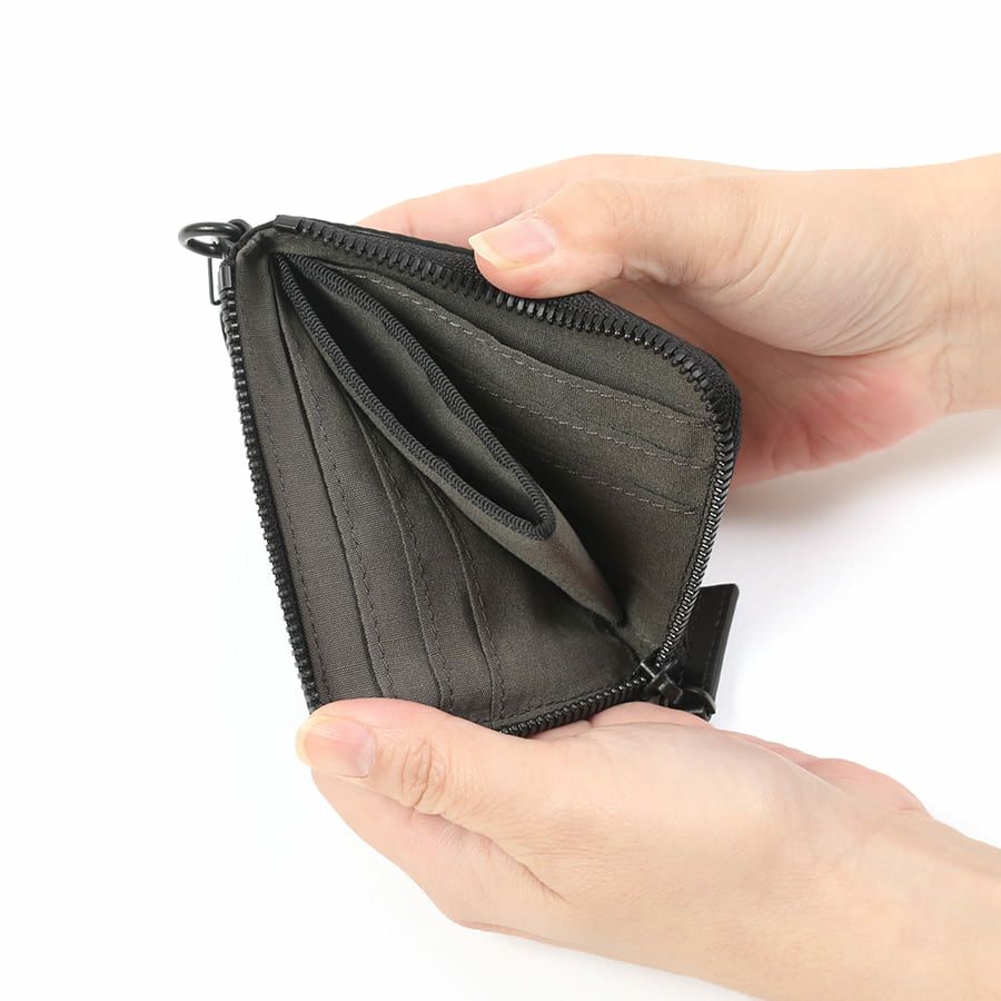 MOUSTACHE カラビナ付きミニ財布 撥水ポリエステル×牛革 KXX-4421