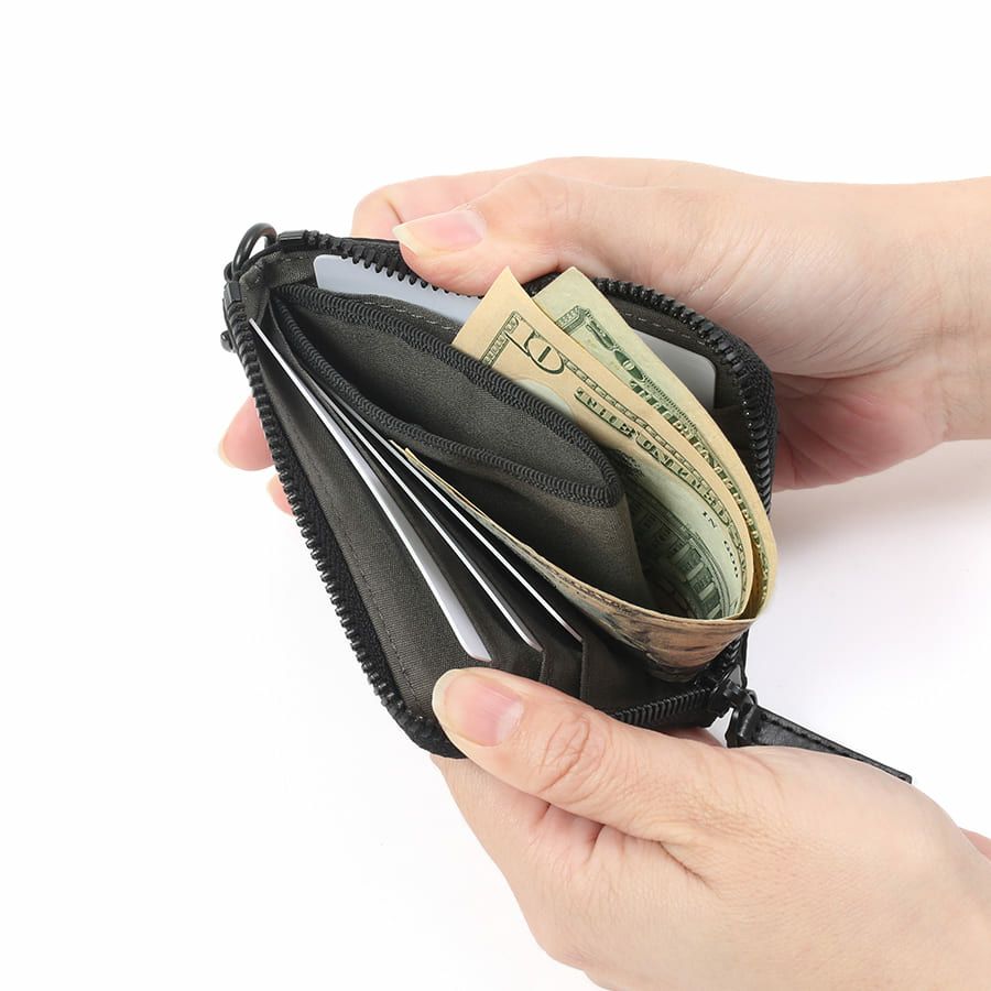 MOUSTACHE カラビナ付きミニ財布 撥水ポリエステル×牛革 KXX-4421