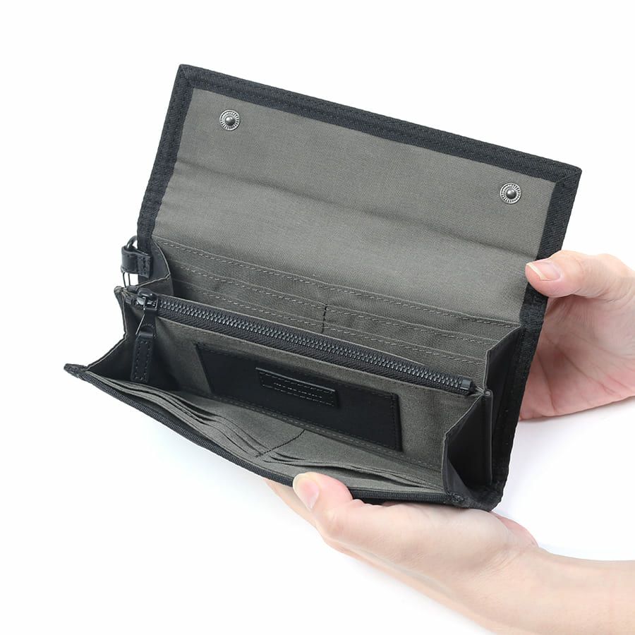 MOUSTACHE カラビナ付き長財布 撥水ポリエステル×牛革 KXX-4424