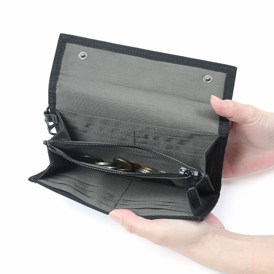 MOUSTACHE カラビナ付き長財布 撥水ポリエステル×牛革 KXX-4424