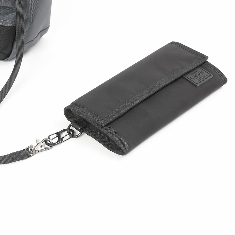 MOUSTACHE カラビナ付き長財布 撥水ポリエステル×牛革 KXX-4424