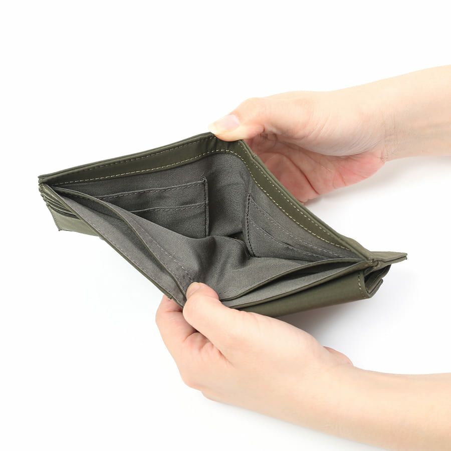 MOUSTACHE 二つ折り財布 撥水ポリエステル×牛革 KXX-4426