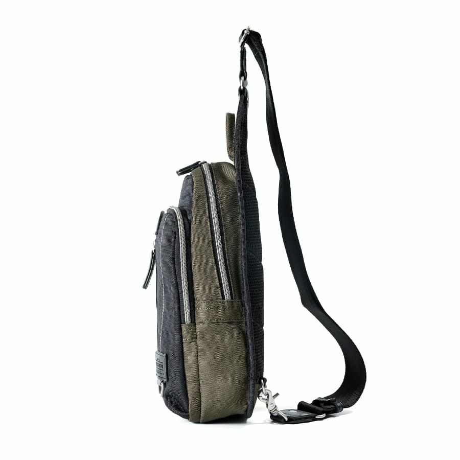 MOUSTACHE ボディバッグ ポリエステル×合皮 JJL-0320