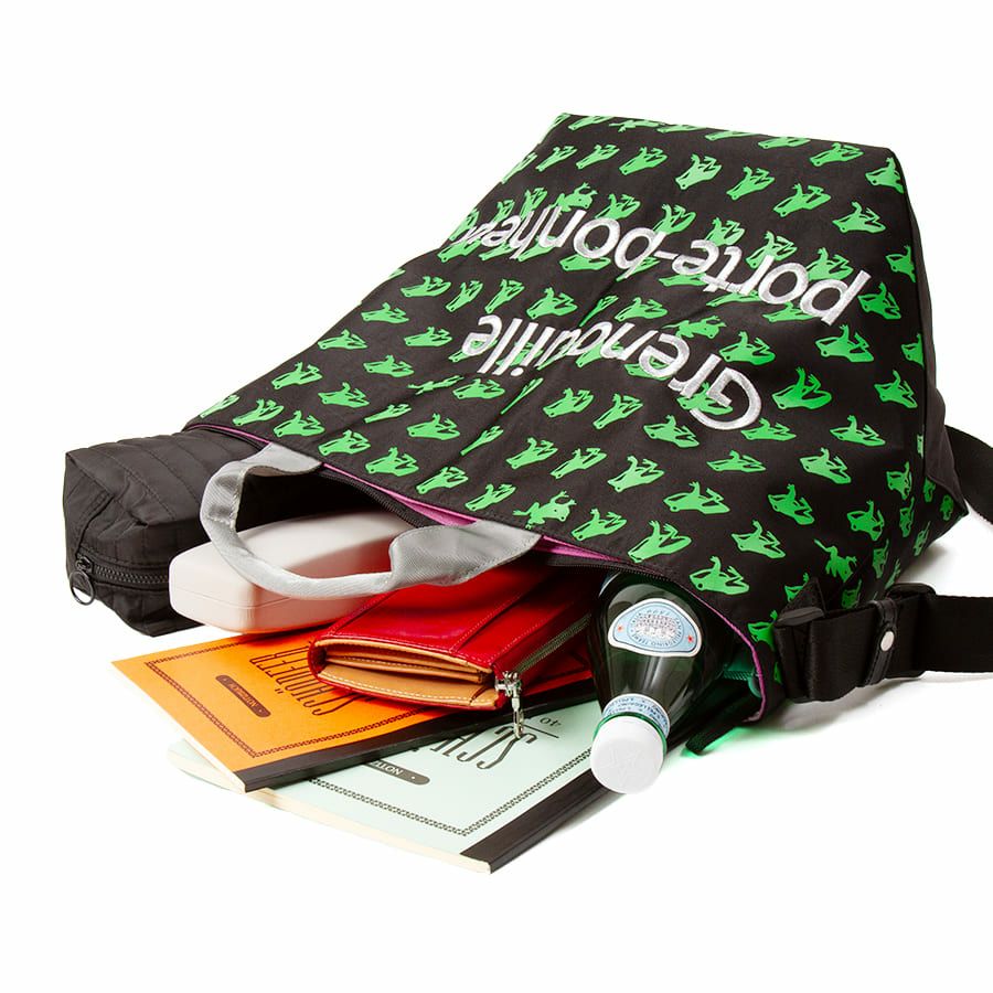 ESSENCE OF POISON 2wayトートバッグ ナイロンツイル BEO-3280