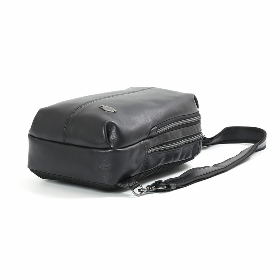 DOUBLES ボディバッグ 牛革 JDL-1375