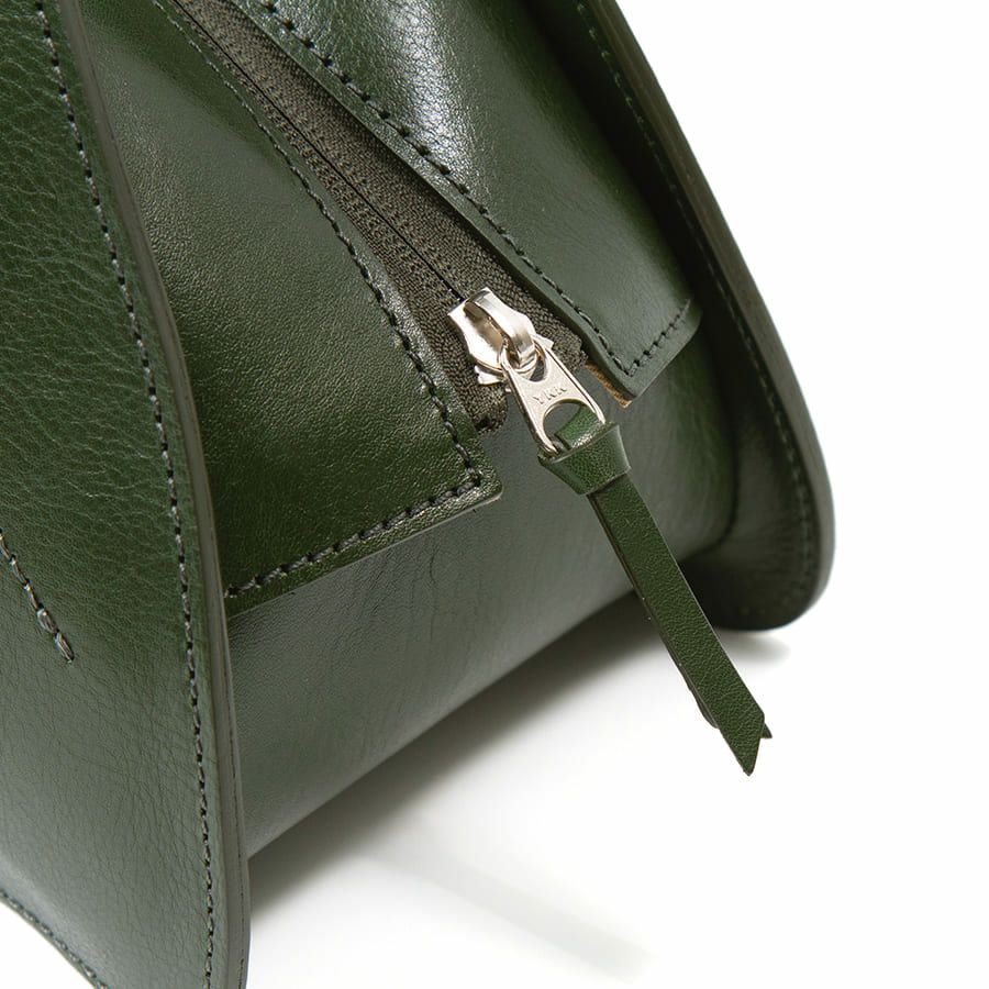 ESSENCE OF POISON カエル型ハンドバッグ 牛革 EFO-3225N