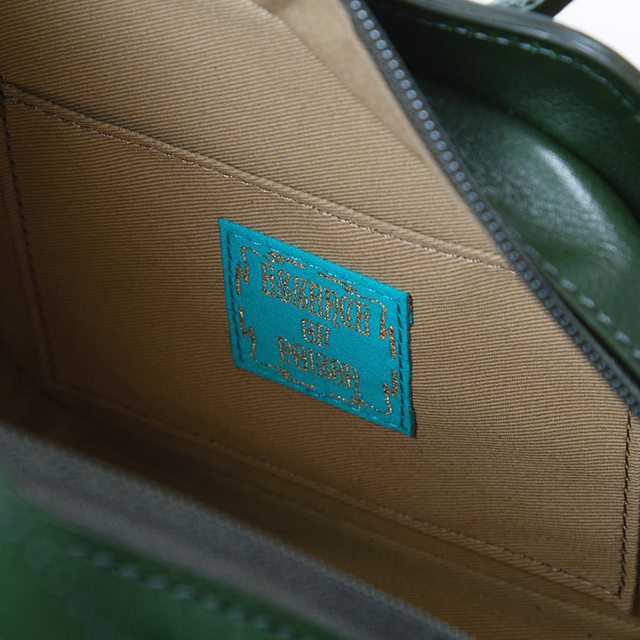 ESSENCE OF POISON カエル型ハンドバッグ 牛革 EFO-3225N