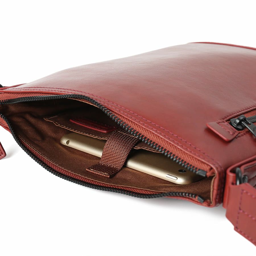 DOUBLES ショルダーバッグ ボンデッドレザーファイバ KGH-1080