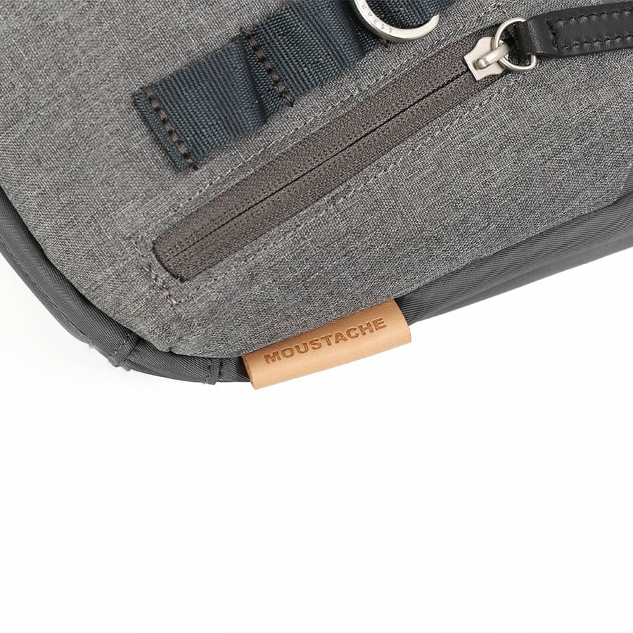 MOUSTACHE ショルダーバッグミニ 高密ポリエステル×杢調ポリエステル×牛革 BET-0340