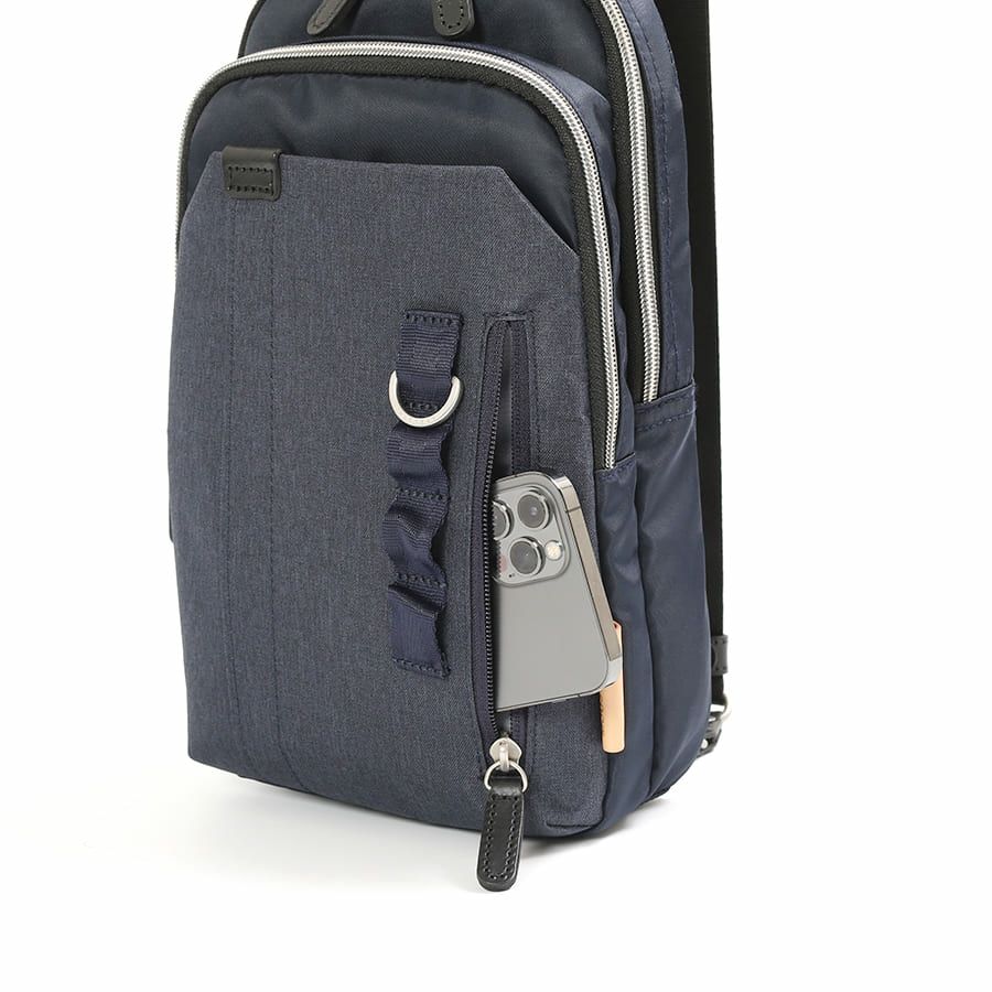 MOUSTACHE ボディバッグ 高密ポリエステル×杢調ポリエステル×牛革 BET-0341