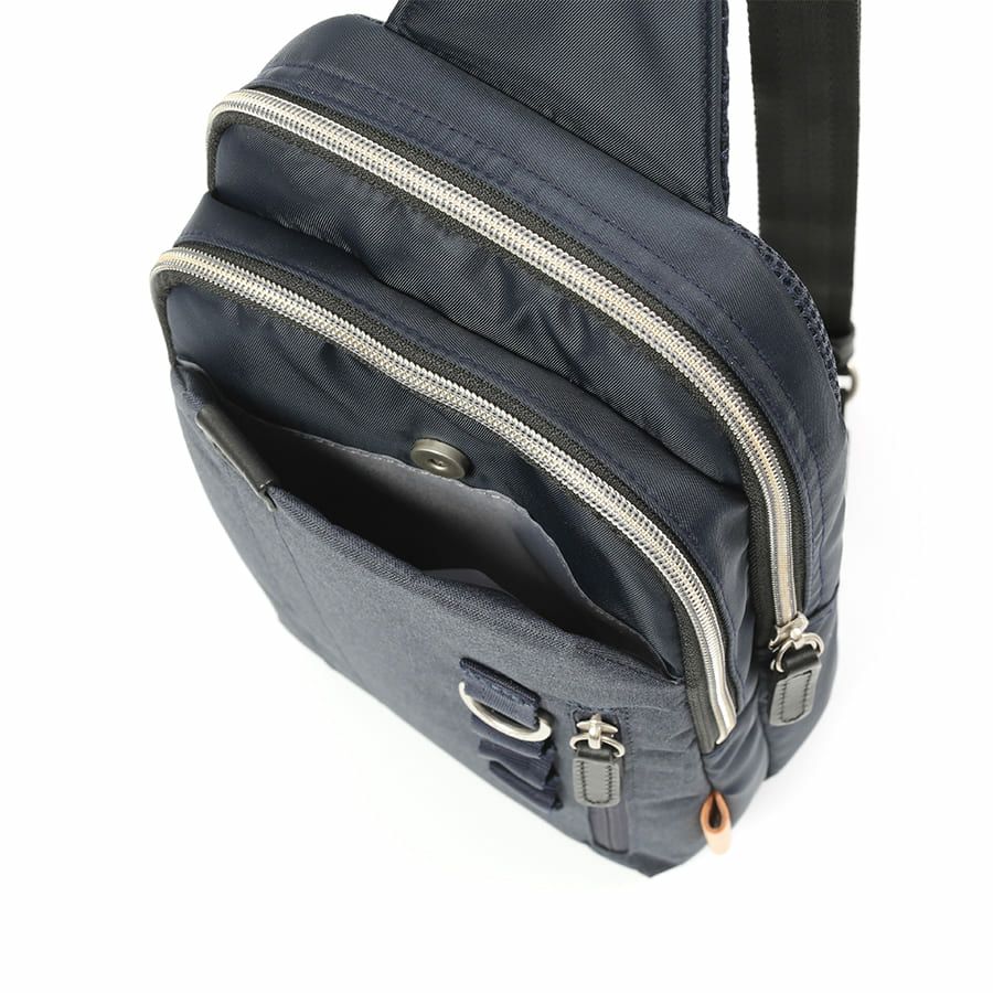 MOUSTACHE ボディバッグ 高密ポリエステル×杢調ポリエステル×牛革 BET-0341