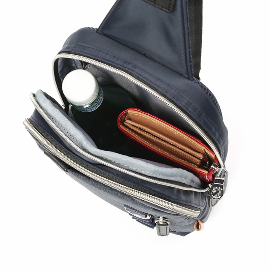 MOUSTACHE ボディバッグ 高密ポリエステル×杢調ポリエステル×牛革 BET-0341