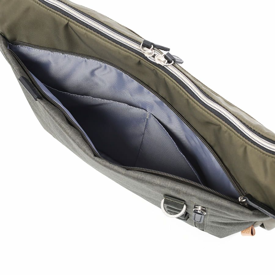 MOUSTACHE ショルダーバッグ 高密ポリエステル×杢調ポリエステル×牛革 BET-0342