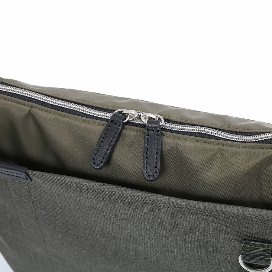 MOUSTACHE ショルダーバッグ 高密ポリエステル×杢調ポリエステル×牛革 BET-0342