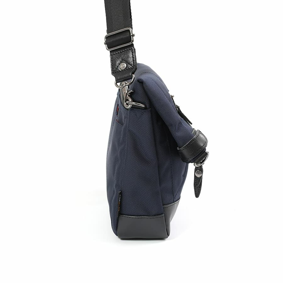 DOUBLES BLACK 口折れショルダーバッグ バリスティックナイロン×マットターポリン×牛革 JNB-3321