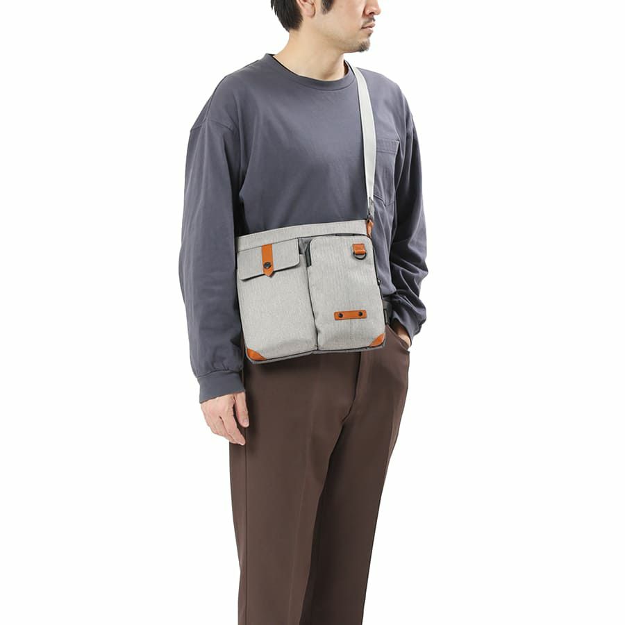 MOUSTACHE ショルダーバッグ ヘリンボーンポリエステル JHP-4182