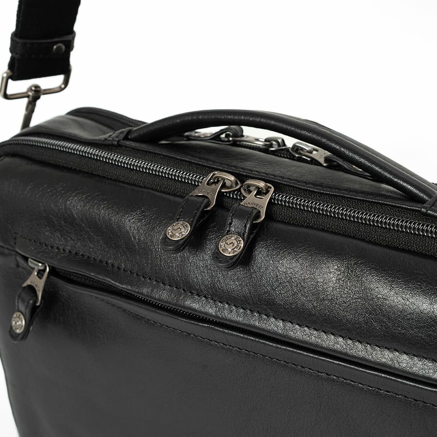 DOUBLES 2WAYクラッチショルダーバッグ 牛革×ポリエステル KWW-1345