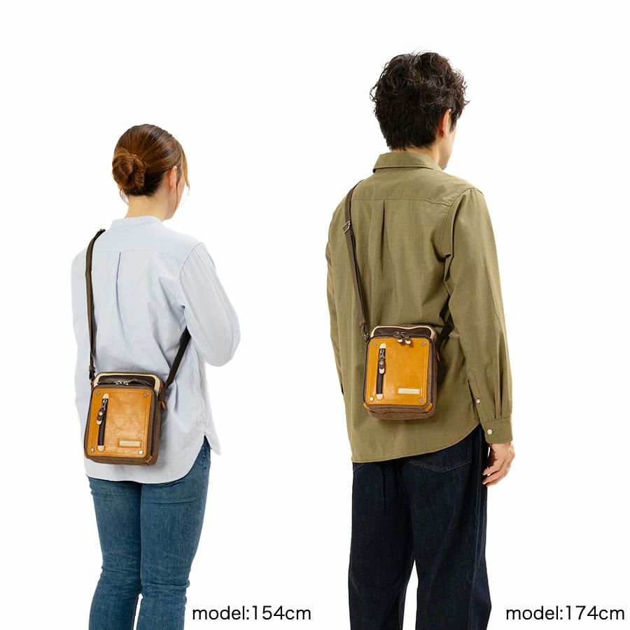 MOUSTACHE 縦型ミニショルダーバッグ シュリンク合皮×マット合皮×杢調ポリ JEX-4331