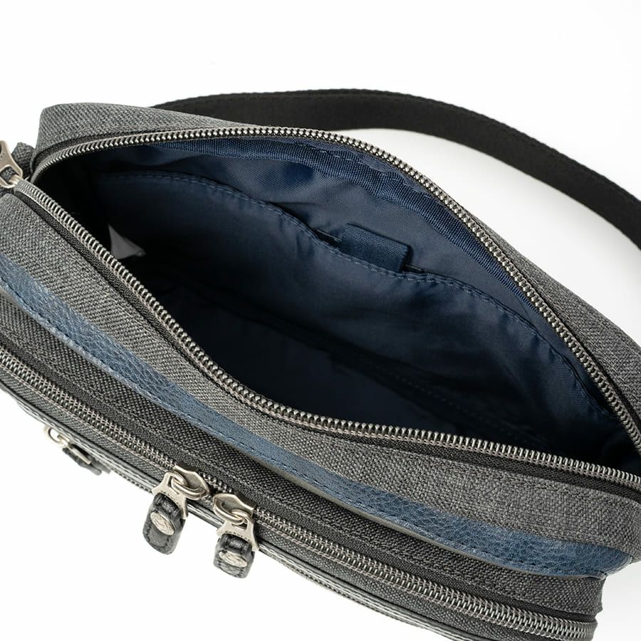 MOUSTACHE 横型ミニショルダーバッグ シュリンク合皮×マット合皮×杢調ポリ JEX-4332