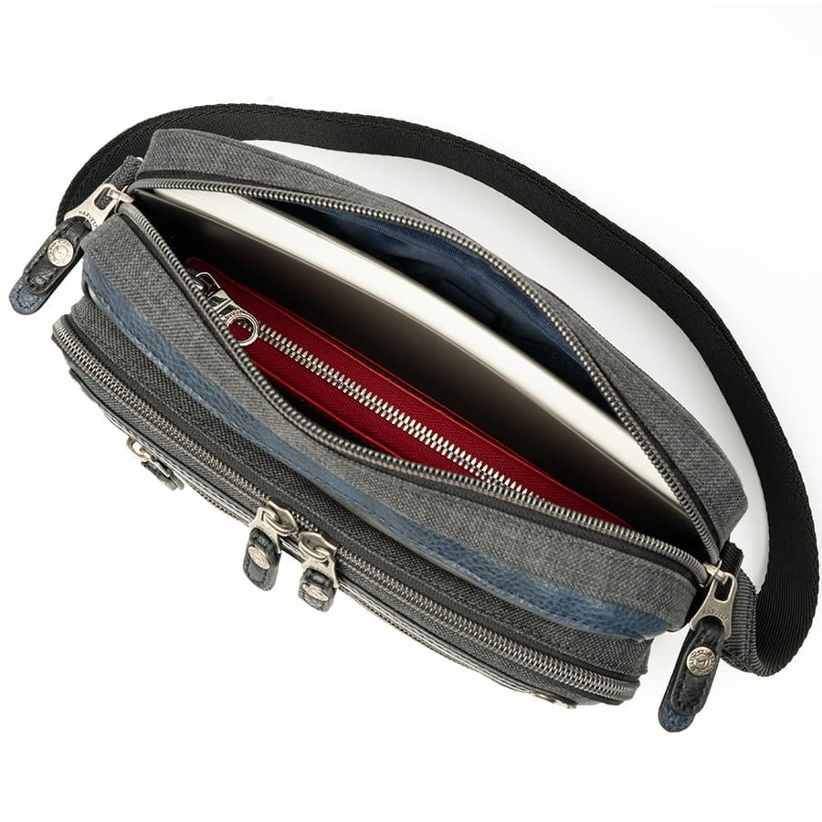 MOUSTACHE 横型ミニショルダーバッグ シュリンク合皮×マット合皮×杢調ポリ JEX-4332